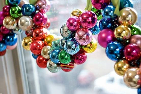ideas-para-decorar-con-esferas-en-navidad24