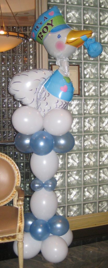 decoración con globos para baby shower33