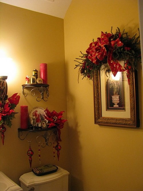 como-decorar-el-bano-en-navidad25