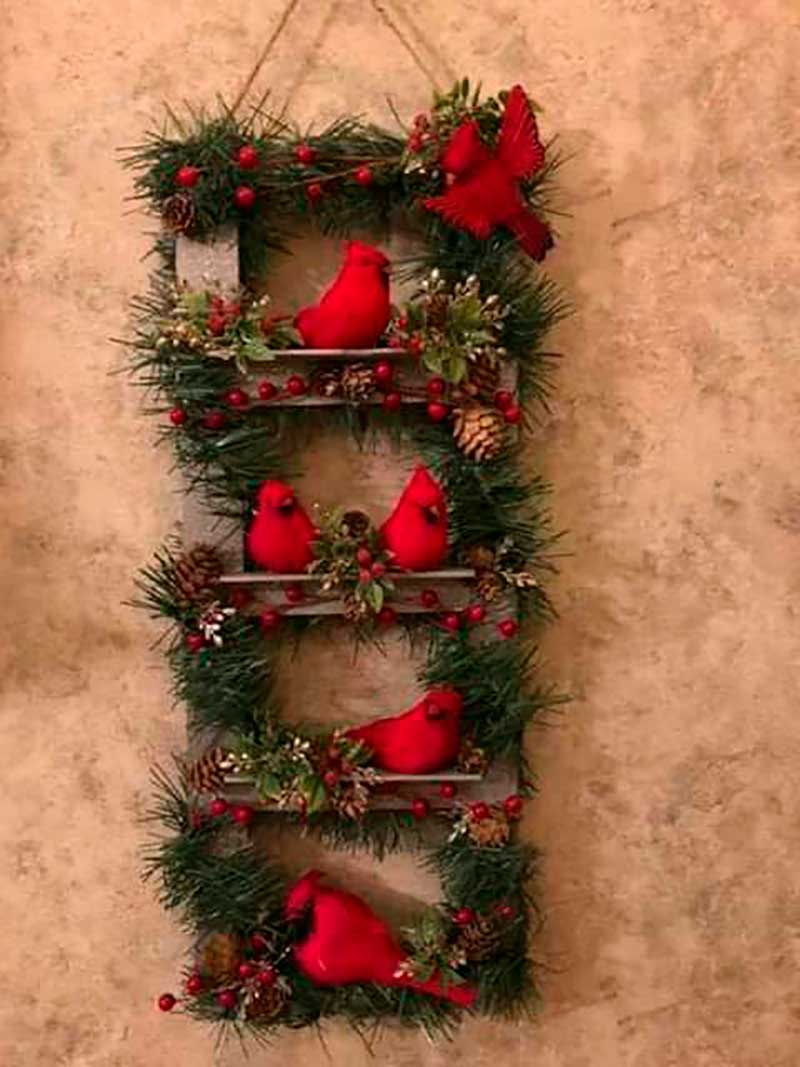 Arreglos navideños con cardenales